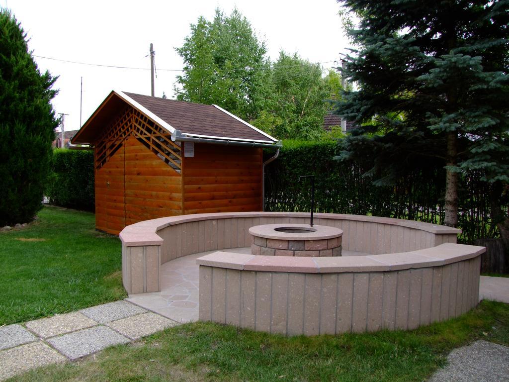 Rajna Apartmanház Bogács Exterior foto