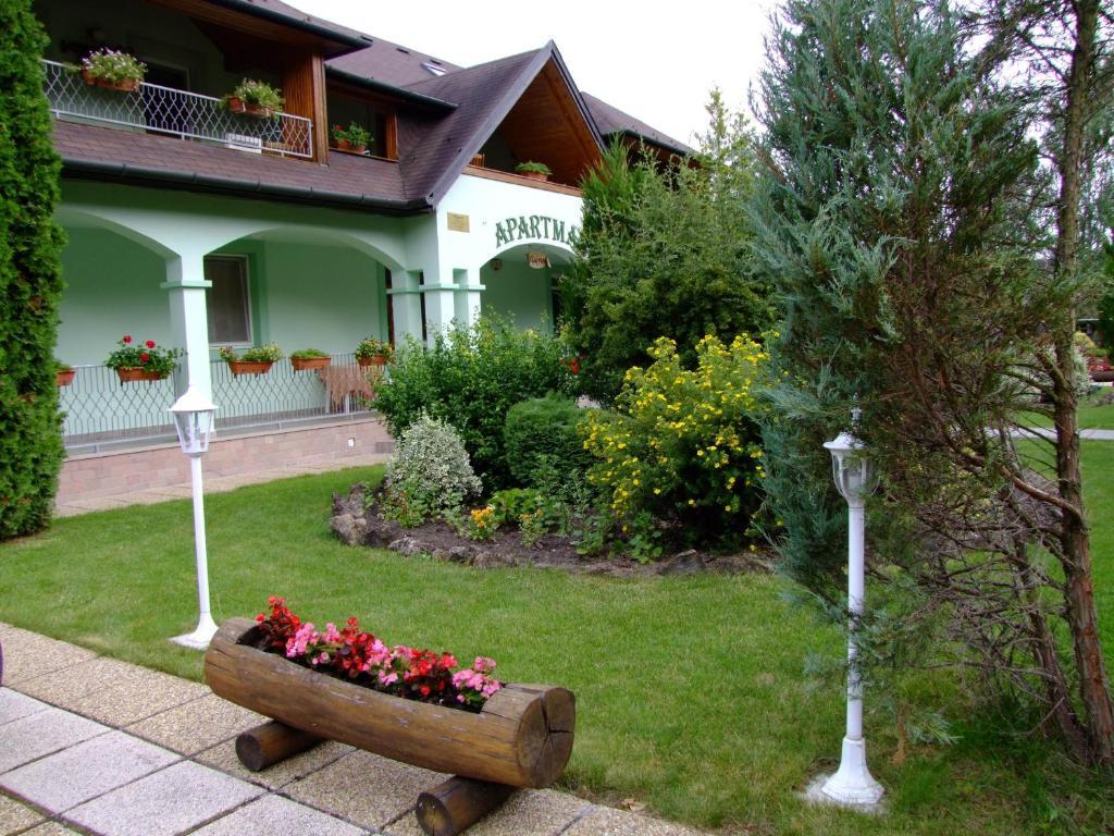Rajna Apartmanház Bogács Exterior foto