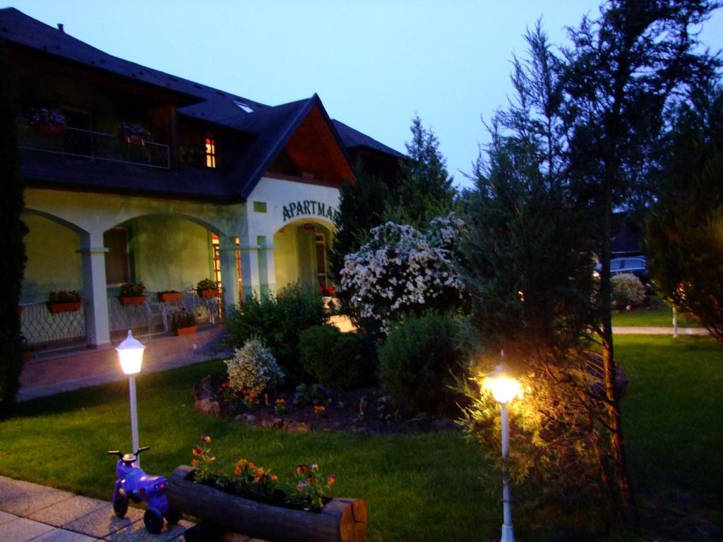 Rajna Apartmanház Bogács Exterior foto